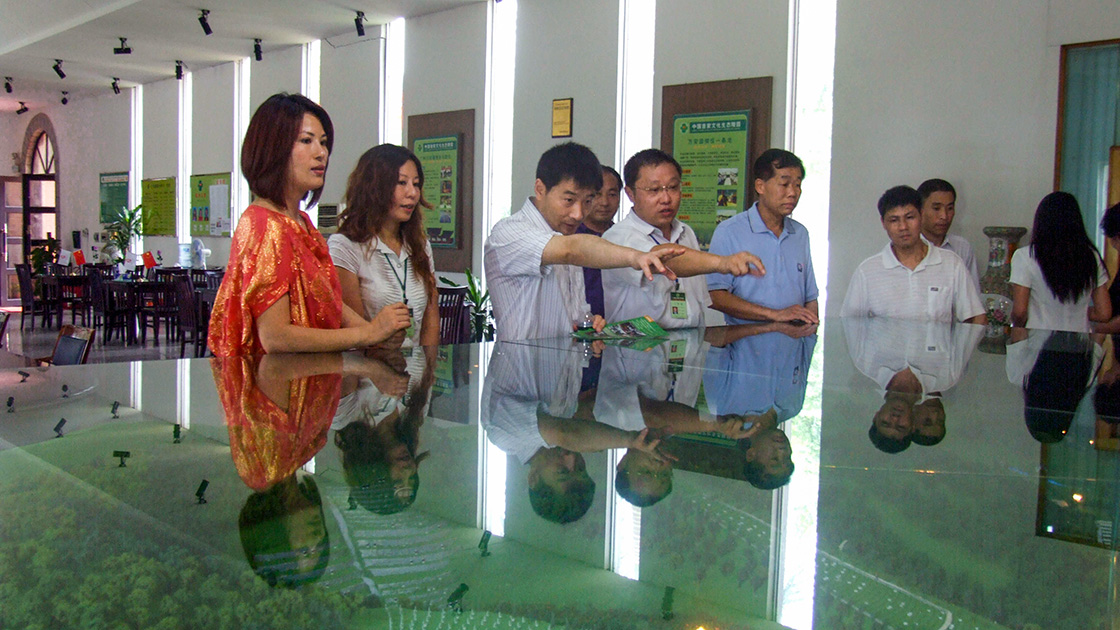 3李波副司长在沙盘指导1120.jpg 3李波副司长在沙盘指导1120.jpg